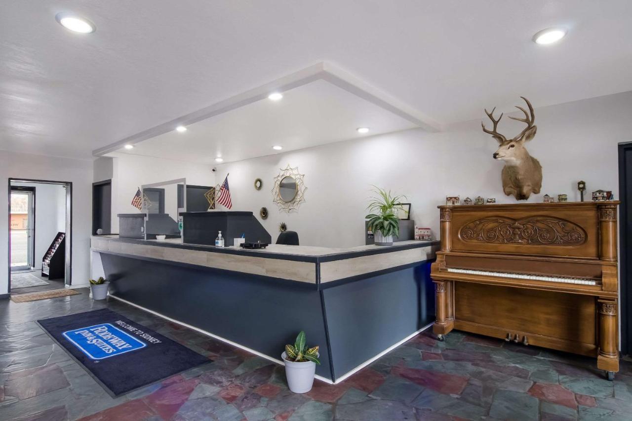 Rodeway Inn & Suites Sidney Historic Downtown I-80 Buitenkant foto