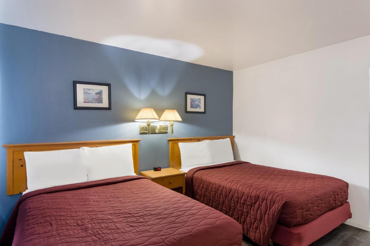 Rodeway Inn & Suites Sidney Historic Downtown I-80 Buitenkant foto