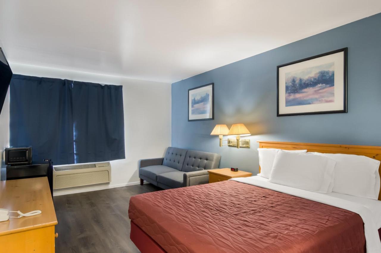Rodeway Inn & Suites Sidney Historic Downtown I-80 Buitenkant foto